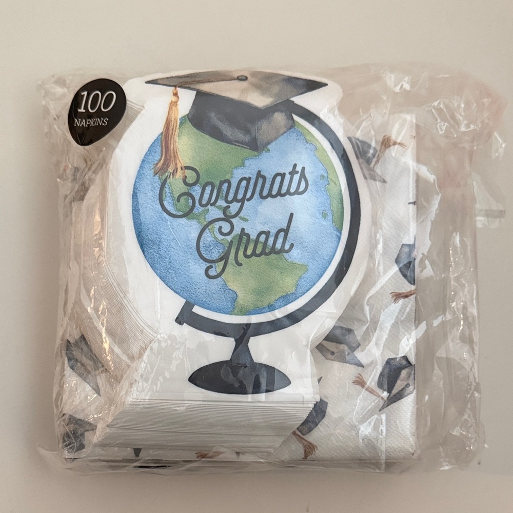 Congrats nwt 100 Grad Napkins 50 lunch 50 beverage